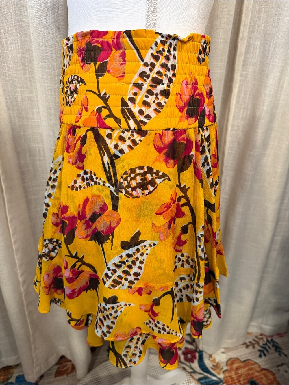 A.L.C. Silk Floral Smocked Mini Skirt Yellow Pink Size 6 - Picture 5 of 16